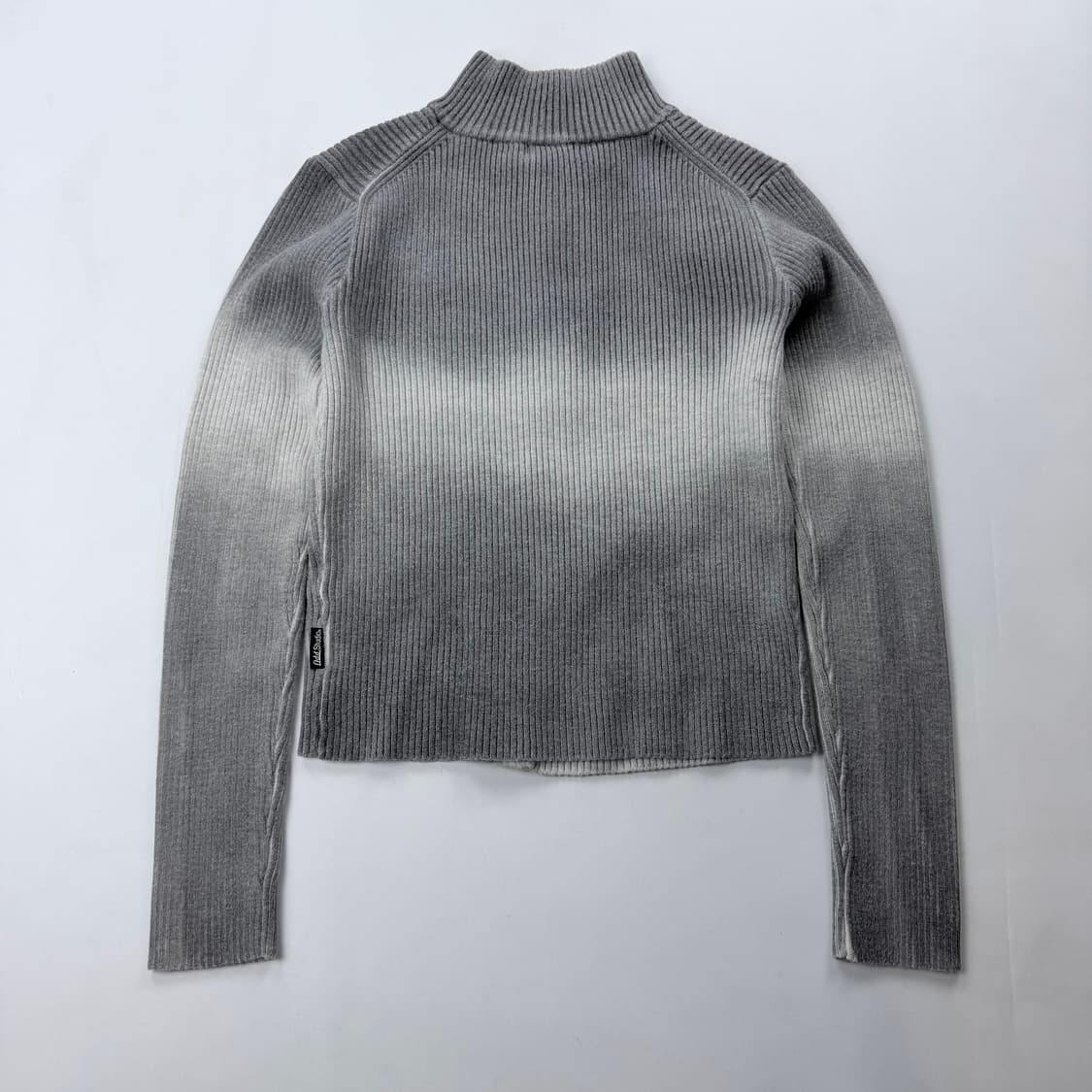 오드스튜디오 사선 그라데이션 니트 집업 상품이미지6