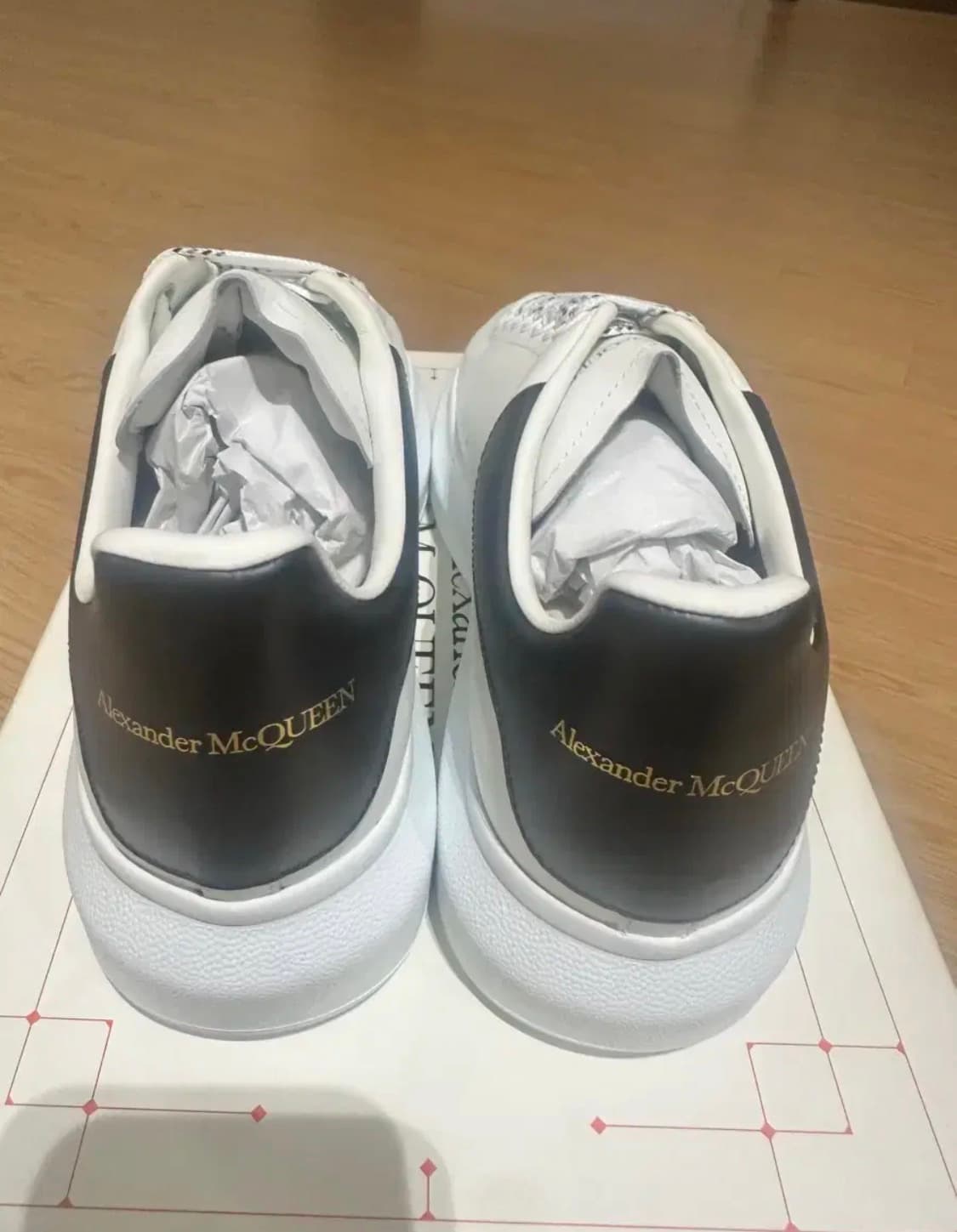 알렉산더 맥퀸 오버솔 40 265 사이즈 상품이미지5