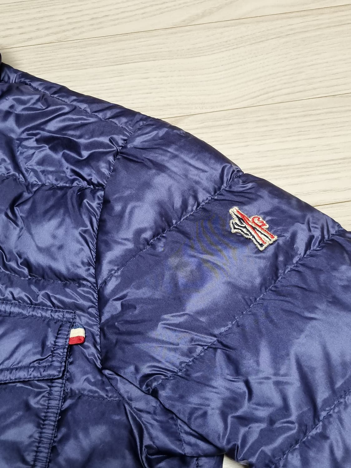 몽클레어 감마블루 패딩 상품이미지5