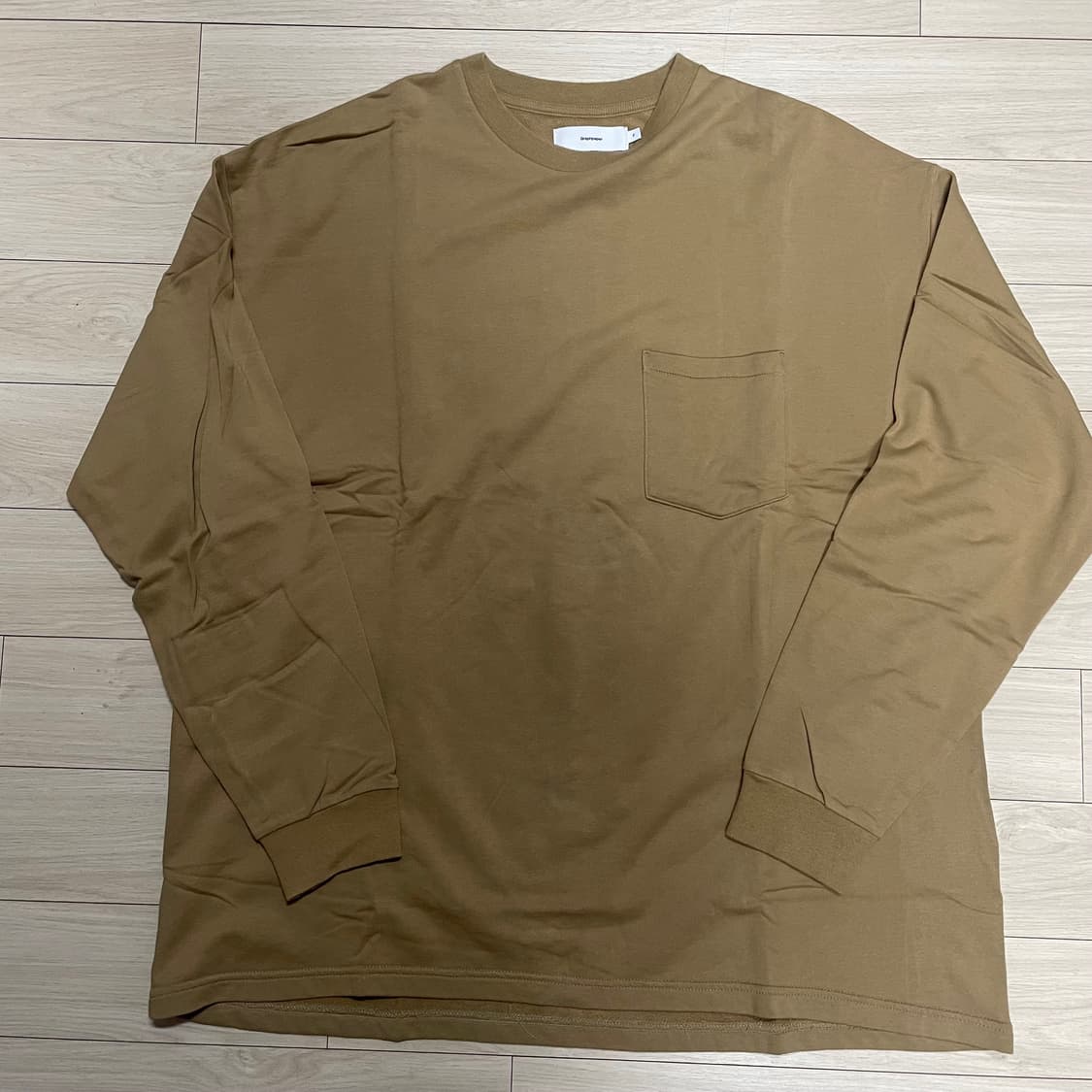그라프페이퍼 L/S 포켓 스웻 티(베이지/F사이즈) 상품이미지2