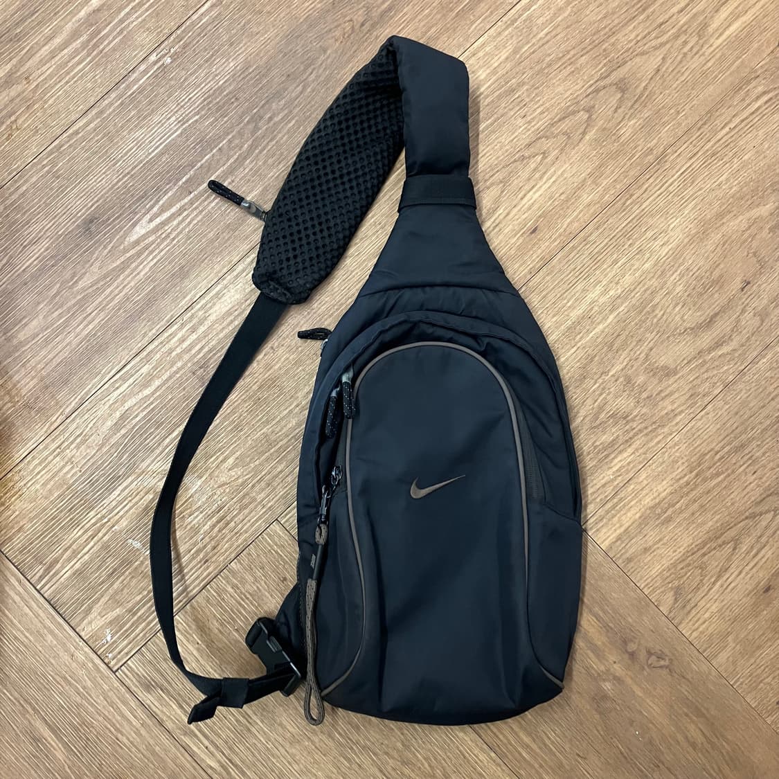 N39 나이키 슬링백 상품이미지1