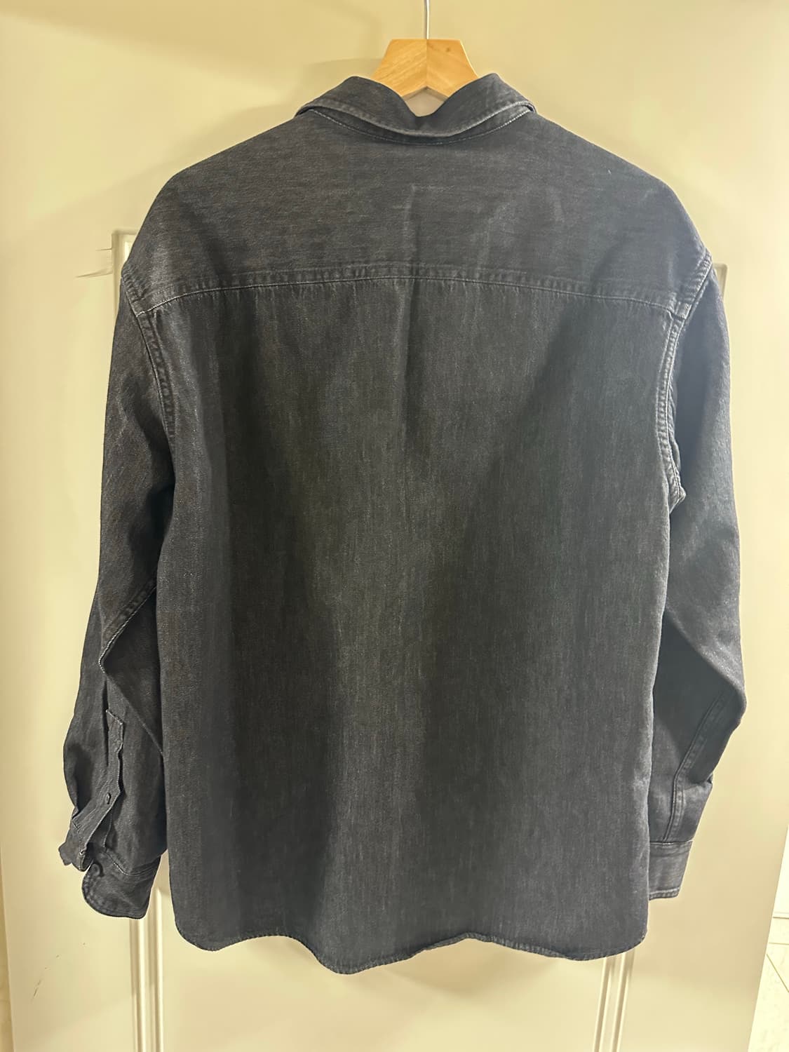 [M] 유니클로 데님 셔츠 블랙 상품이미지4