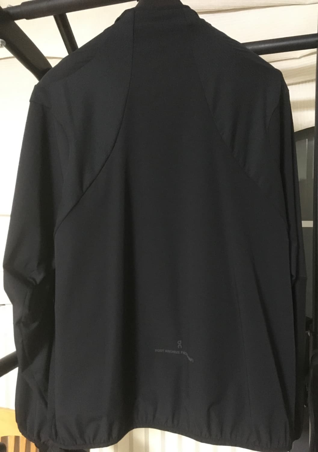 온러닝 파프 브레이커 바람막이 판매합니다 상품이미지4