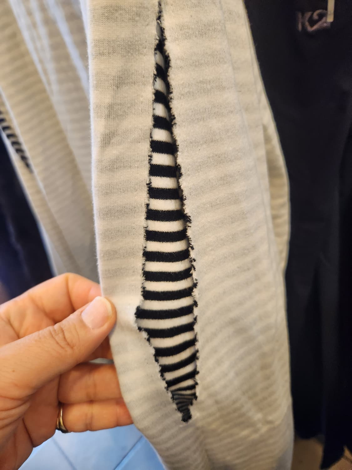 MM6 메종 마르지엘라 리버시블 티셔츠 상품이미지9