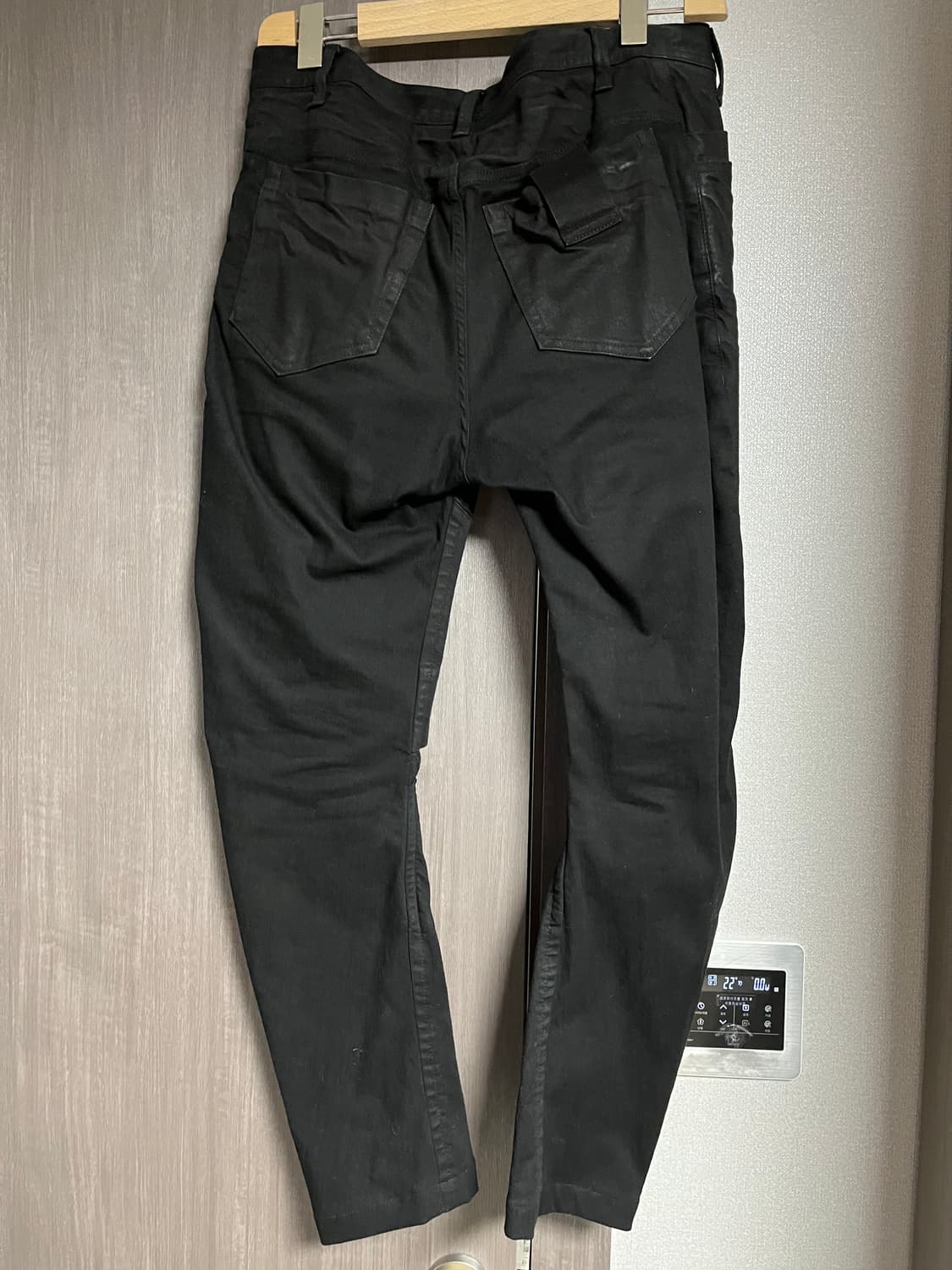 Julius 블랙 무릎 디스트로이드 데님 3사이즈 상품이미지2