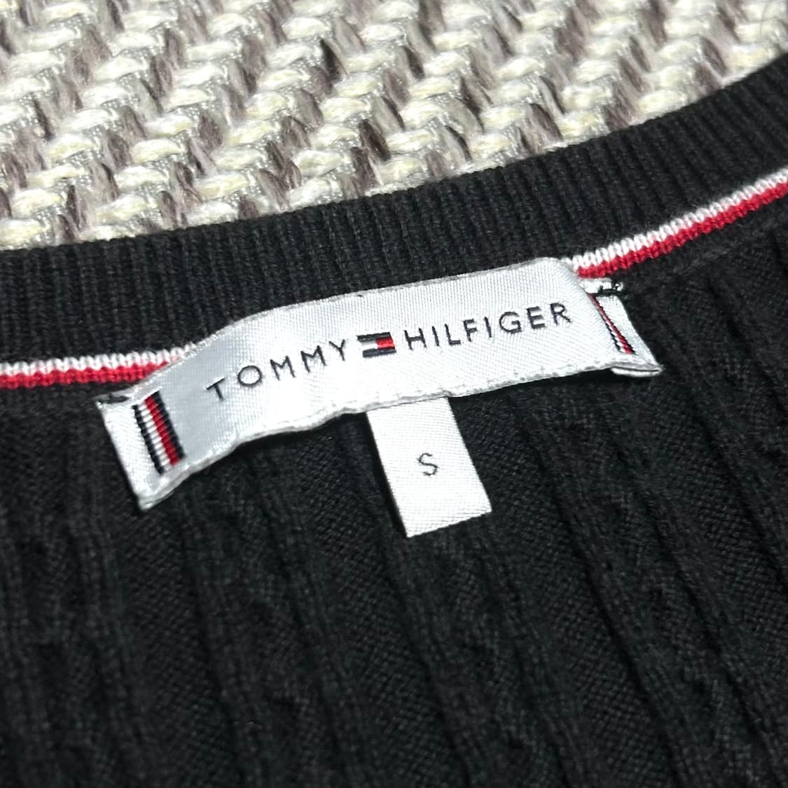 [S] Tommy 타미힐피거 우먼즈 케이블 블랙 라운드 니트 상품이미지5