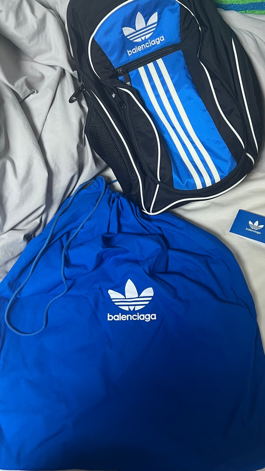 발렌시아가 아디다스 백팩 상품이미지2
