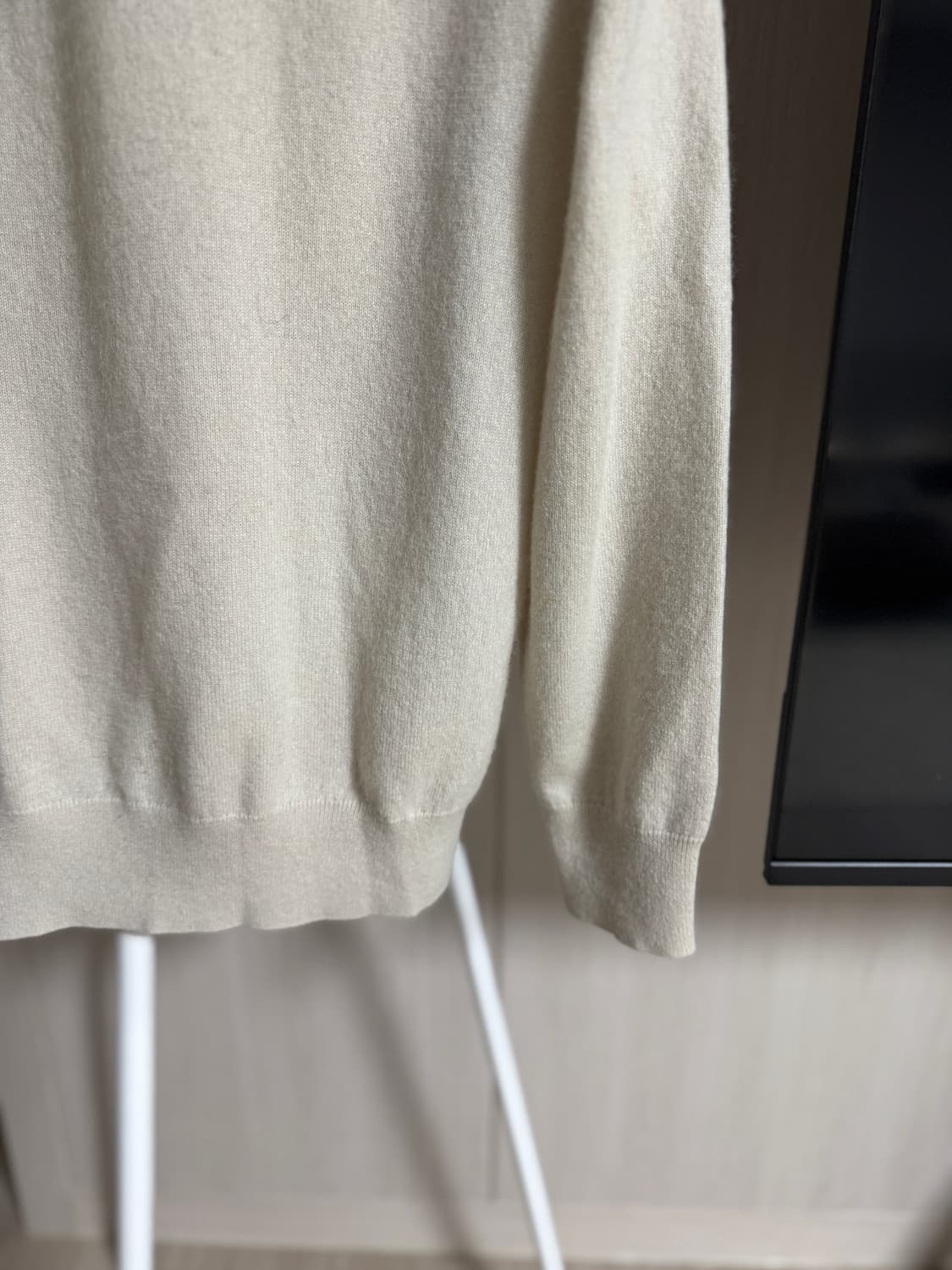 더로우 벤지 스웨터 상품이미지5