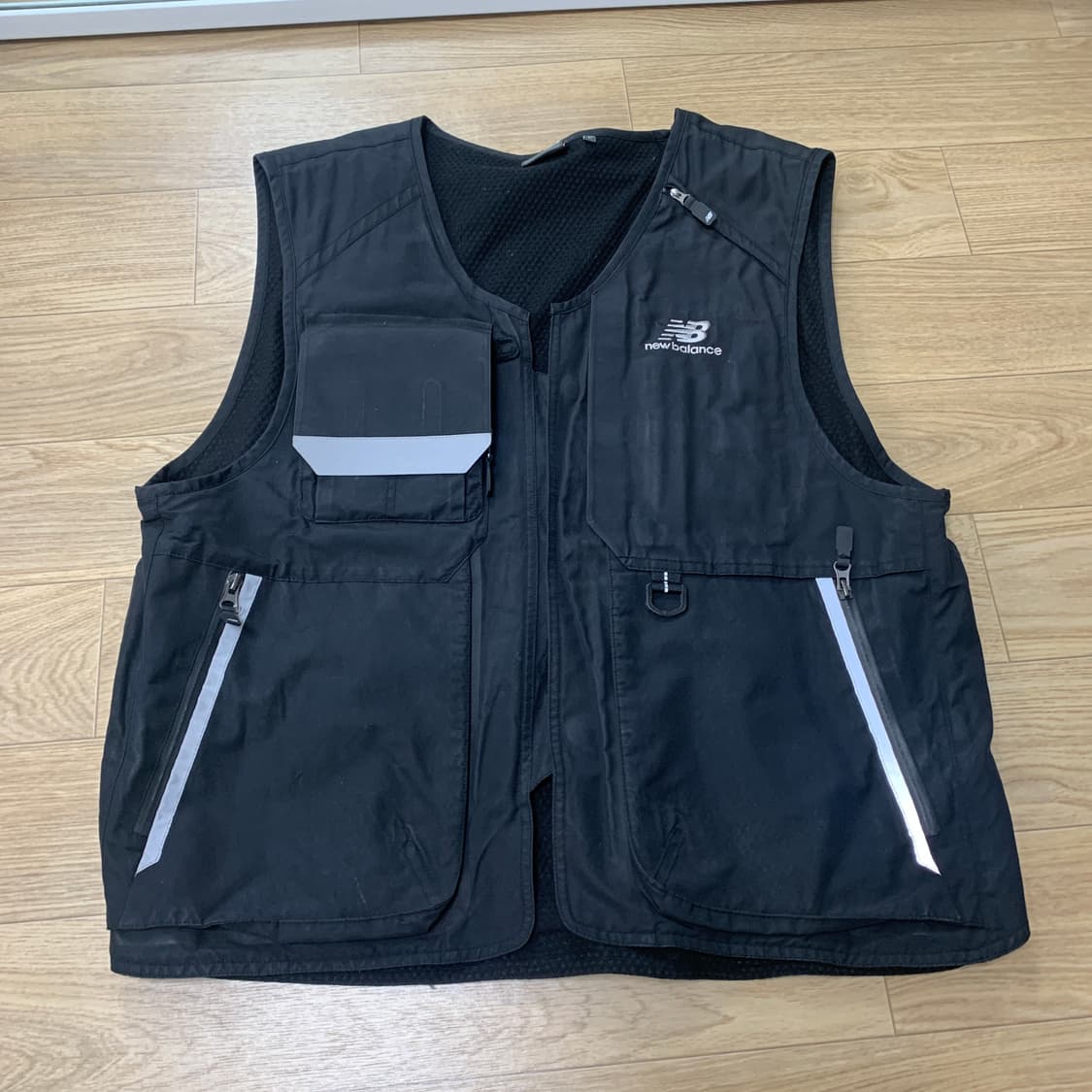 100)뉴발란스 카메라맨 유틸리티 테크 베스트 조끼 상품이미지1