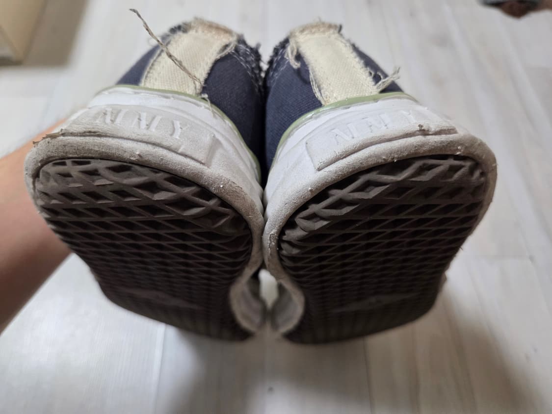 메종 미하라 야스히로 x 나이젤 카본 로우 컷 스니커즈 다크 네이비 41 상품이미지9