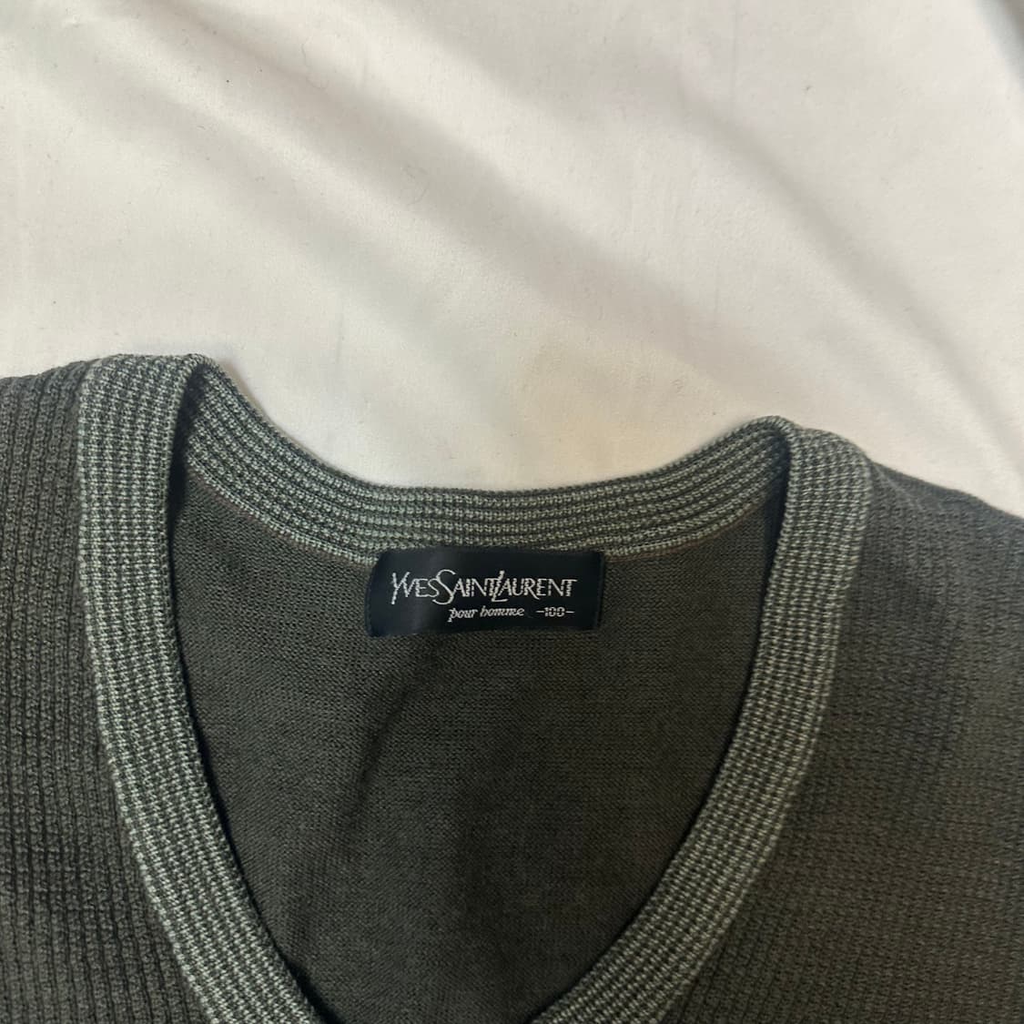 입생로랑 뿌르옴므 울 카키니트베스트 100 상품이미지3