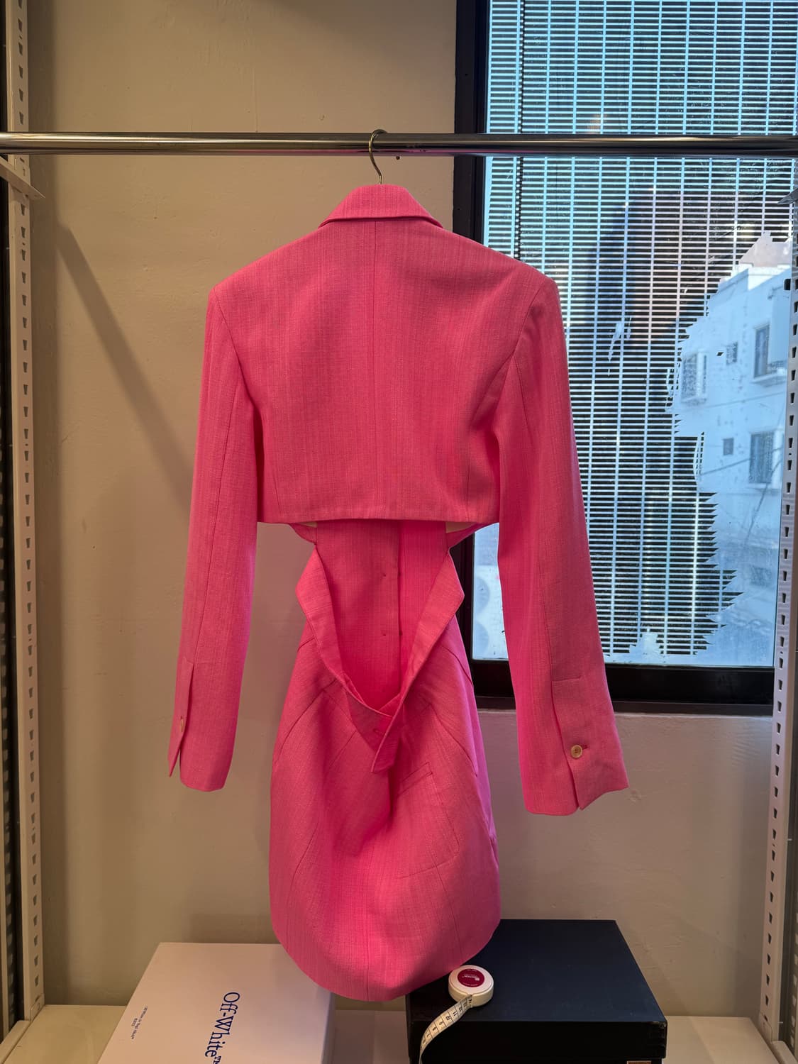 자크뮈스 르 라피아 컷 아웃 블레이저 드레스 (2023ss) 상품이미지2