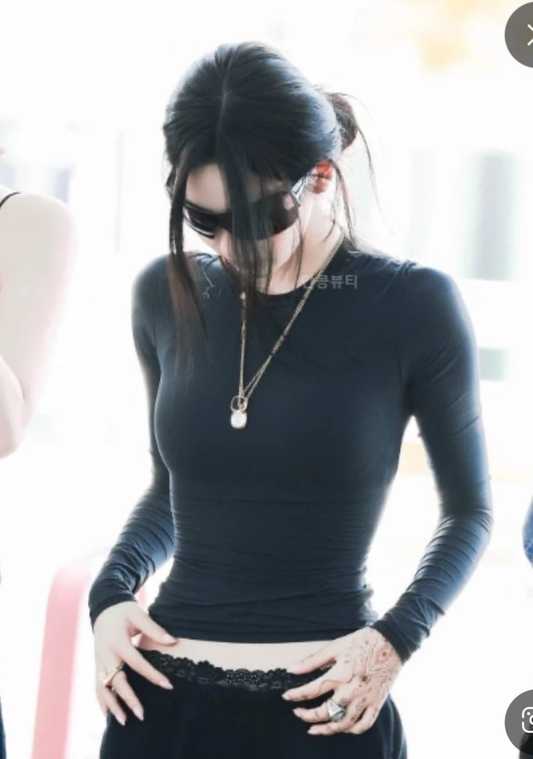 Skims 스킴스 롱슬리브 블랙 상품이미지2