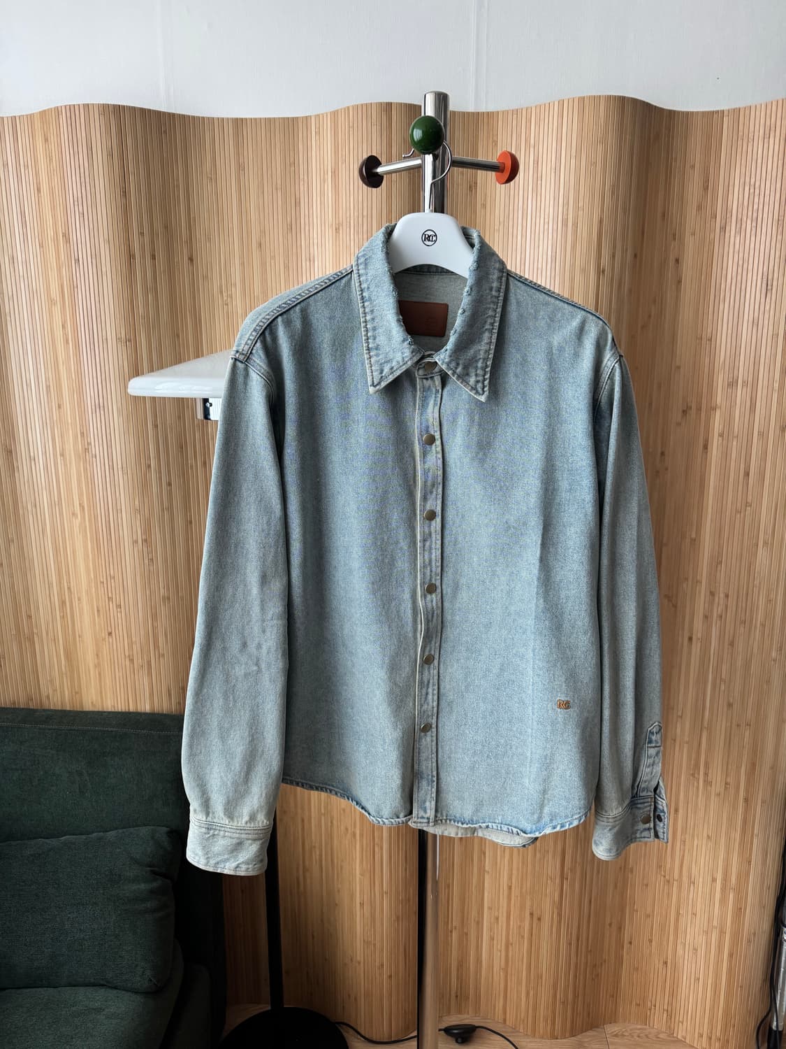 24SS Recto 렉토 시그니처 커브드 데님 셔츠 (실착 1회/최상급) 상품이미지4