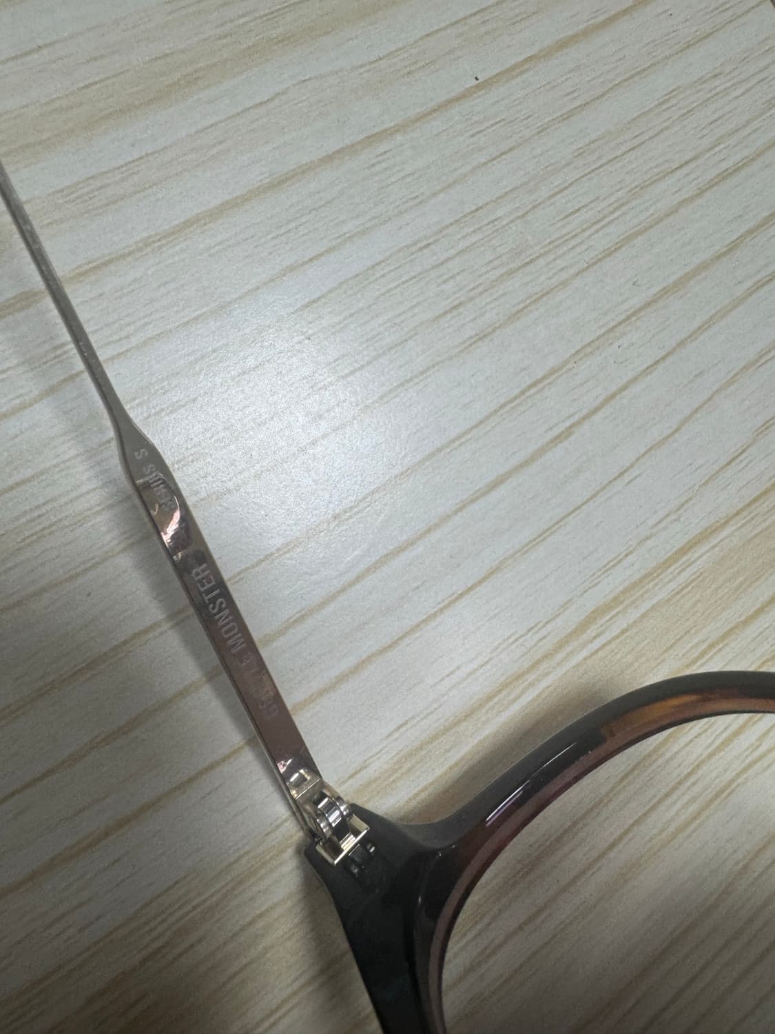 젠틀몬스터 에디 브라운 b4 상품이미지5
