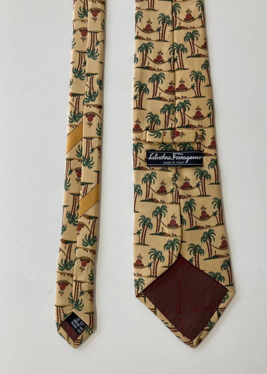 페레가모 넥타이 상품이미지2