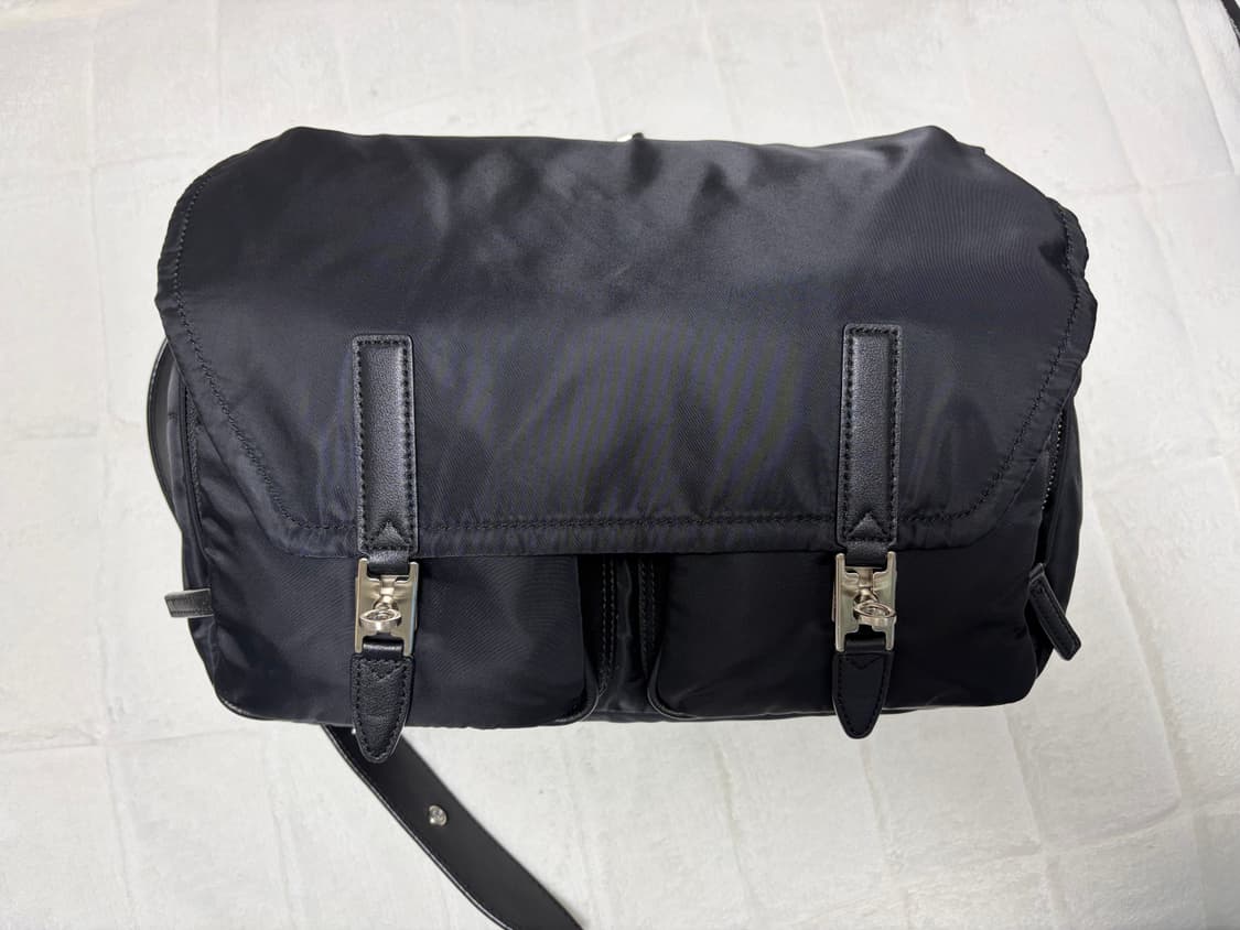 분크 헤이 더블 포켓 숄더백 M 블랙 상품이미지2