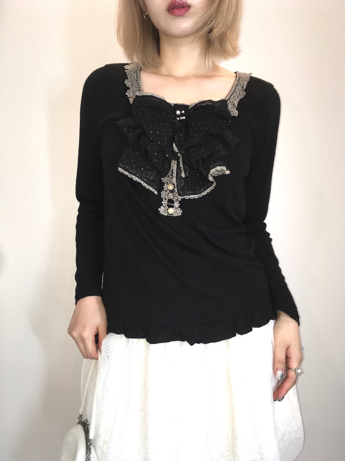 axes femme 액시즈팜 리본 프릴 티셔츠 상품이미지4