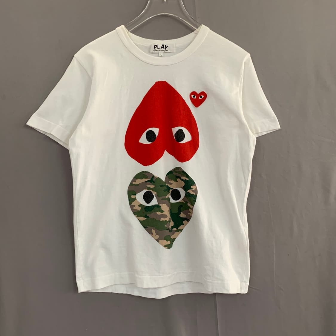 L 꼼데가르송 우먼스 더블 카모 하트 반팔티 상품이미지2