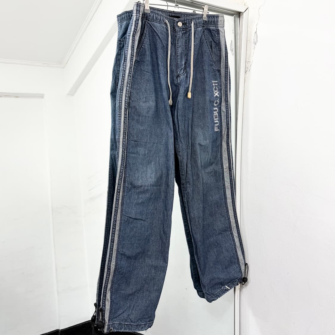 후부 올드스쿨 사이드라인 데님 팬츠 상품이미지4