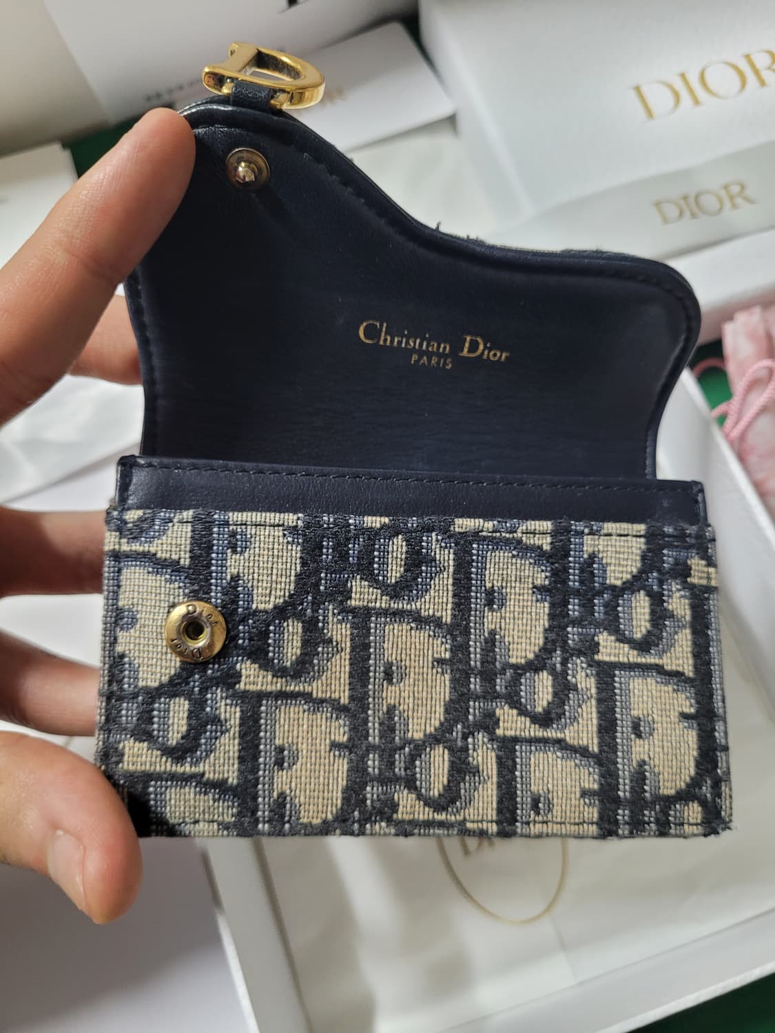 디올 오블리크 새들플랩 카드지갑 상품이미지10