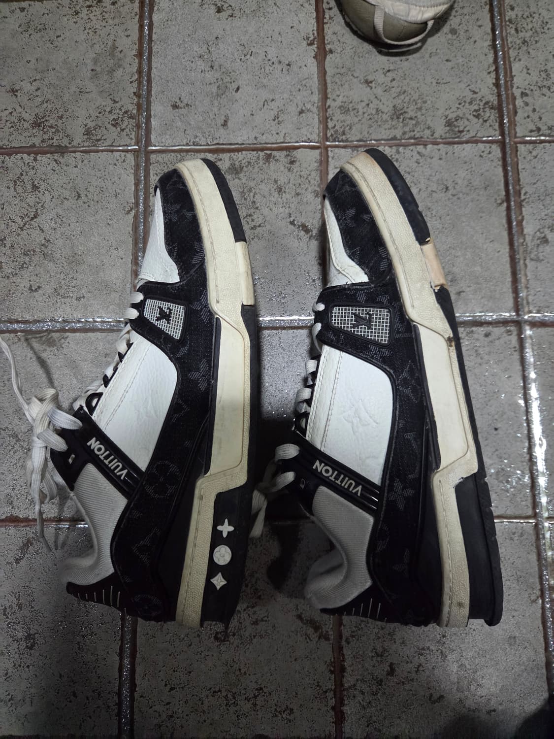 루이비통 스니커즈 285 상품이미지1