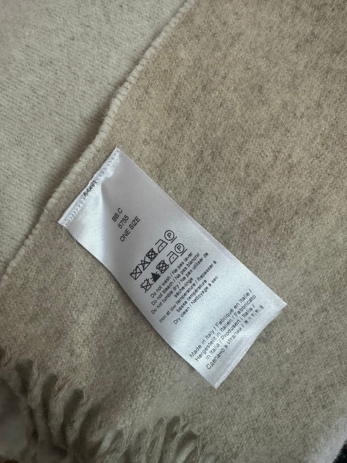 가니 Ganni 로고 투톤 프린지 머플러 상품이미지4