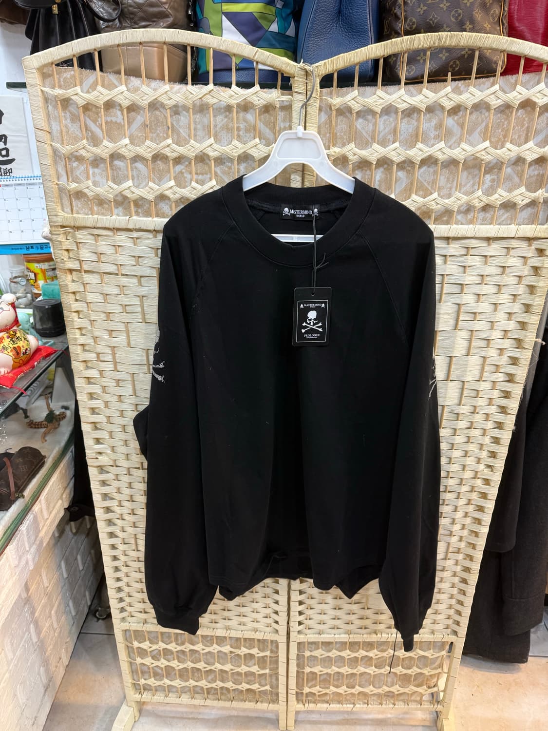 95-100 정품 마스터마인드 월드 맨투맨 팝니다 상품이미지1