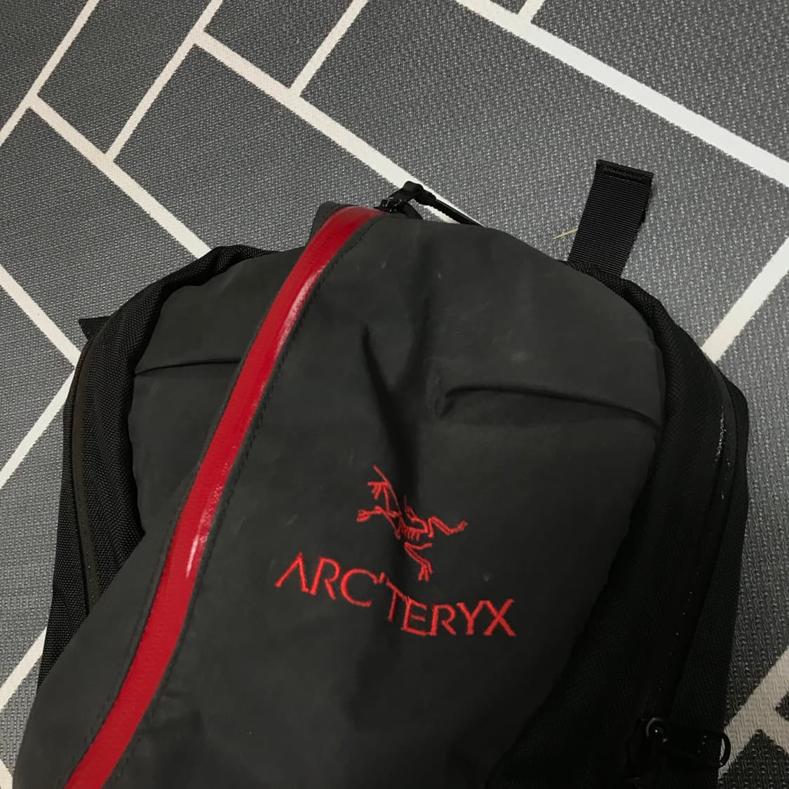 아크테릭스 아로 22 레드 상품이미지3