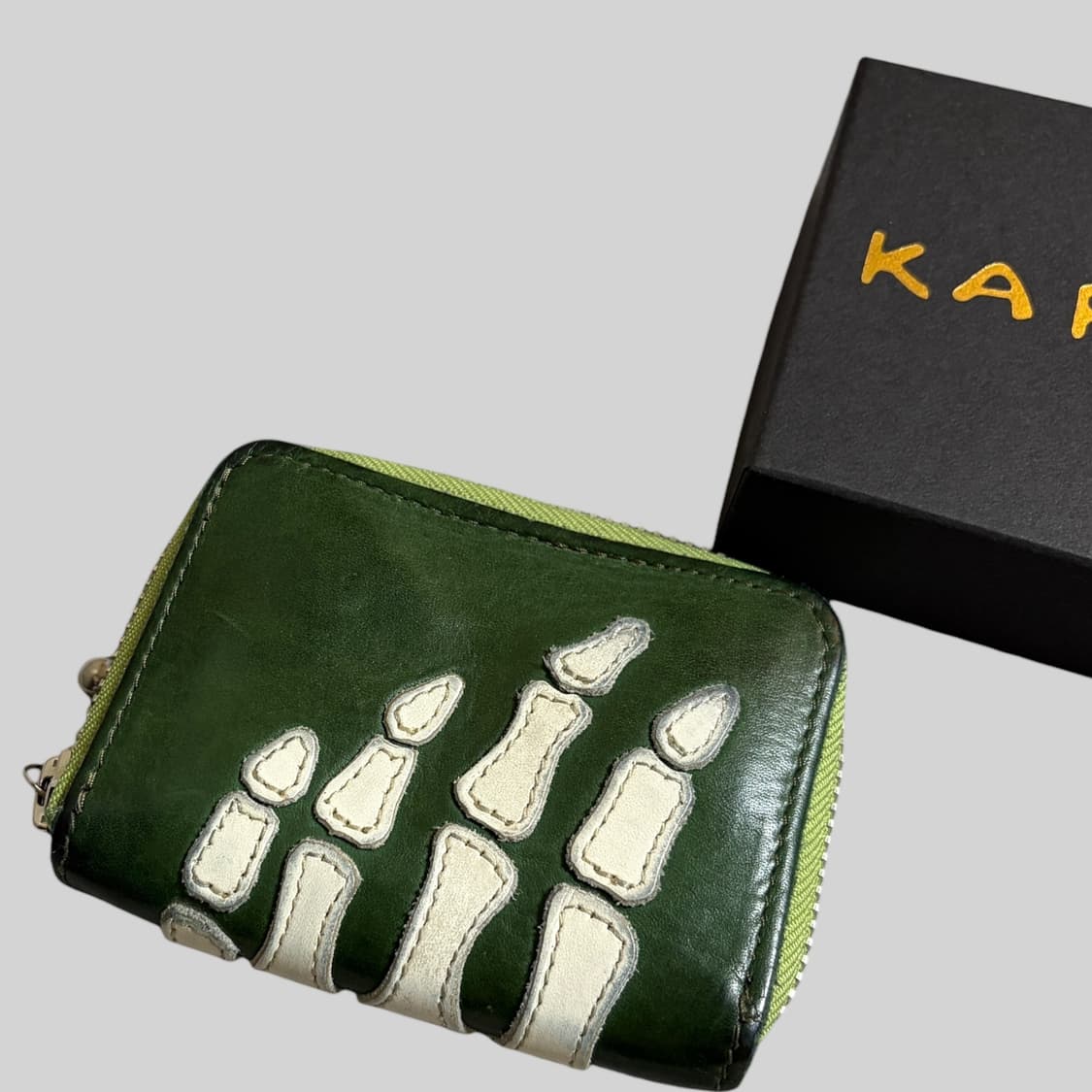 캐피탈 떰즈 업 본 핸드 지갑 미니 그린 상품이미지2