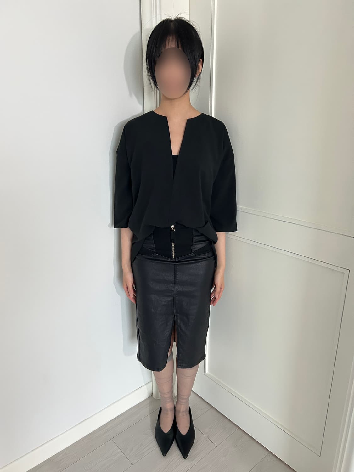 Deep V-neck Blouse / 빈티지 블라우스 상품이미지2