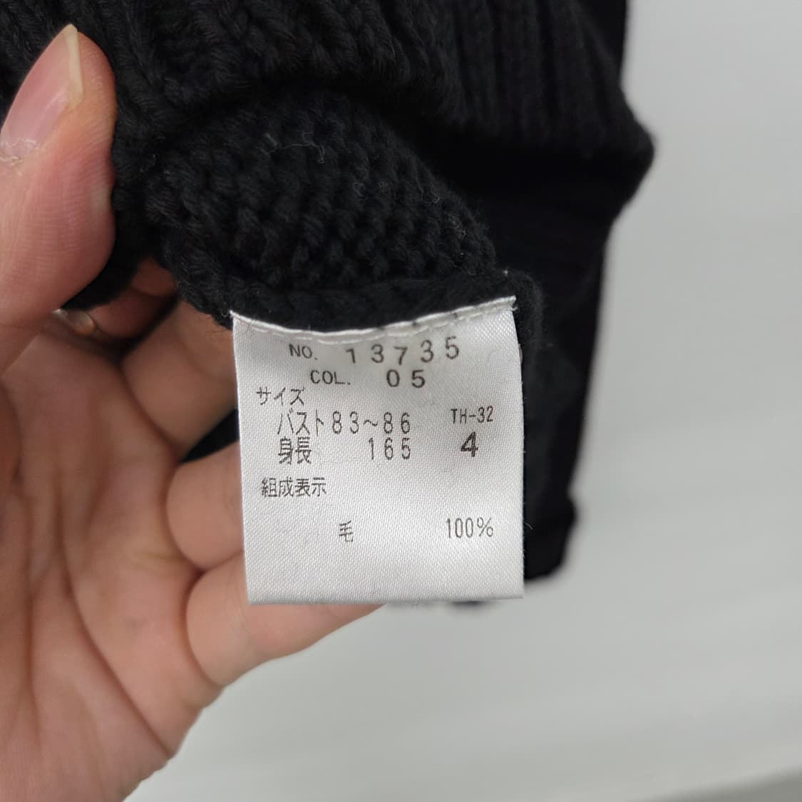 띠어리 블랙 롤넥 크롭 니트 여m 상품이미지5