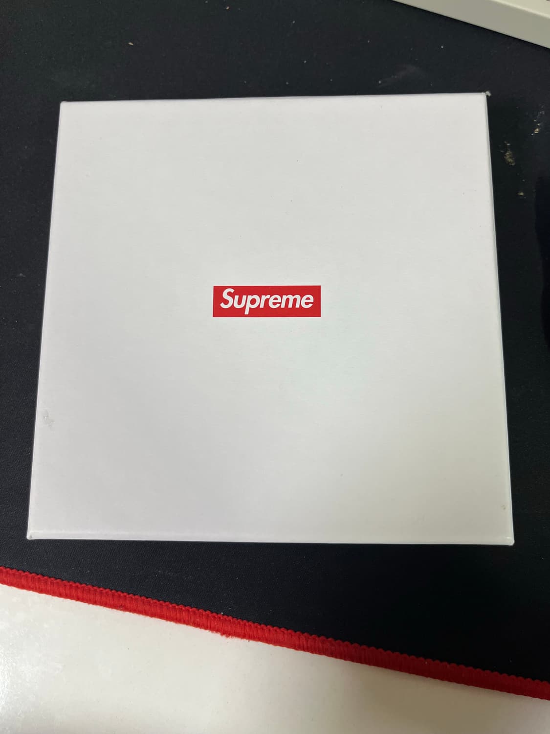 슈프림 레더 카드지갑 상품이미지3