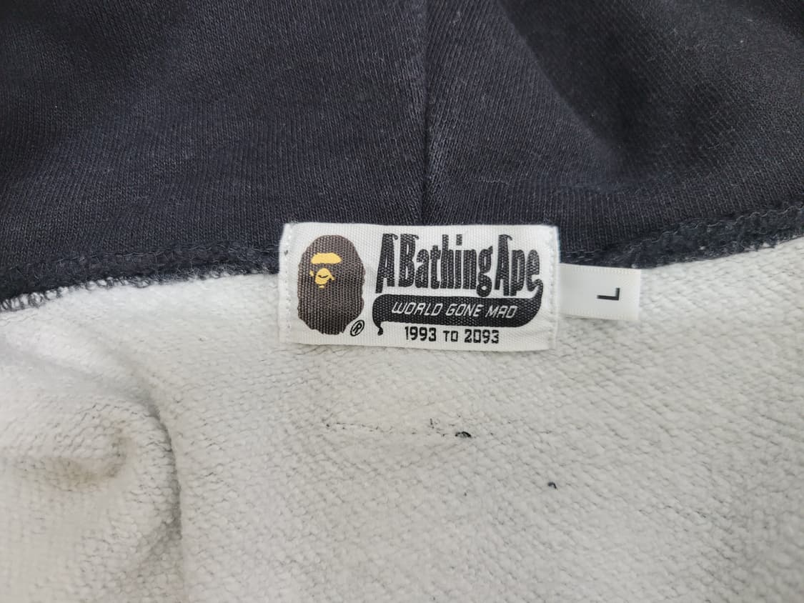 BAPE 베이프 스페이스 야광 샤크 후드 집업 / 남 L

 상품이미지7
