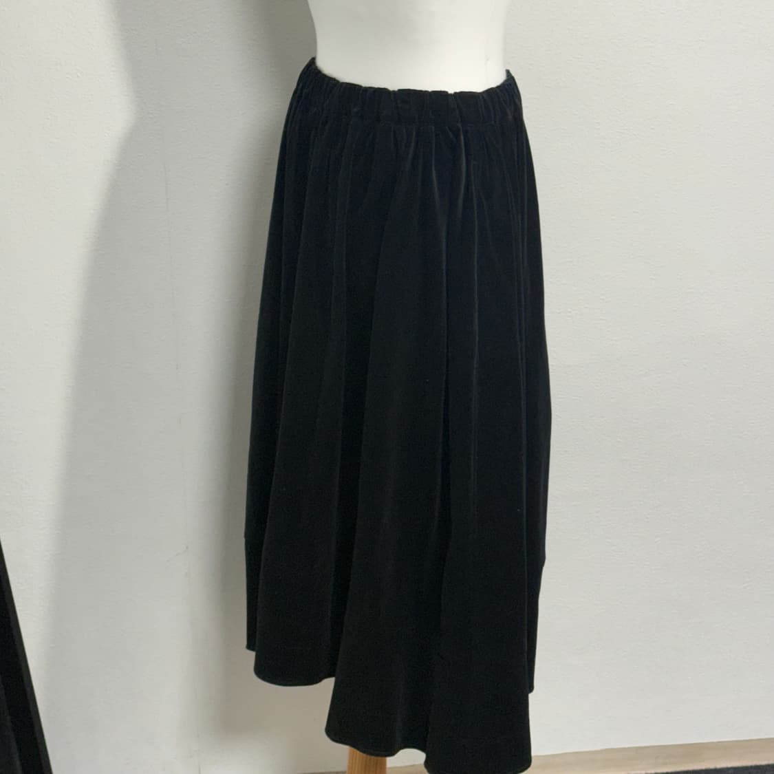 20aw 꼼데가르송 꼼데가르송 벨벳 벌룬 스커트 s 상품이미지2