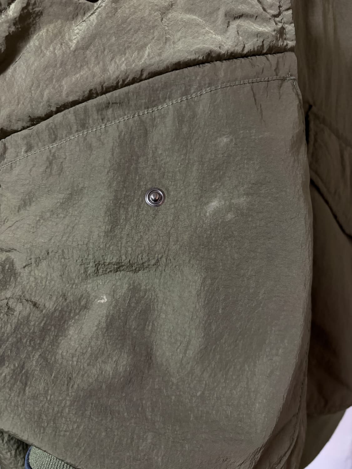 유니클로 jw앤더슨 패디드 숏 블루종 올리브 L 상품이미지5