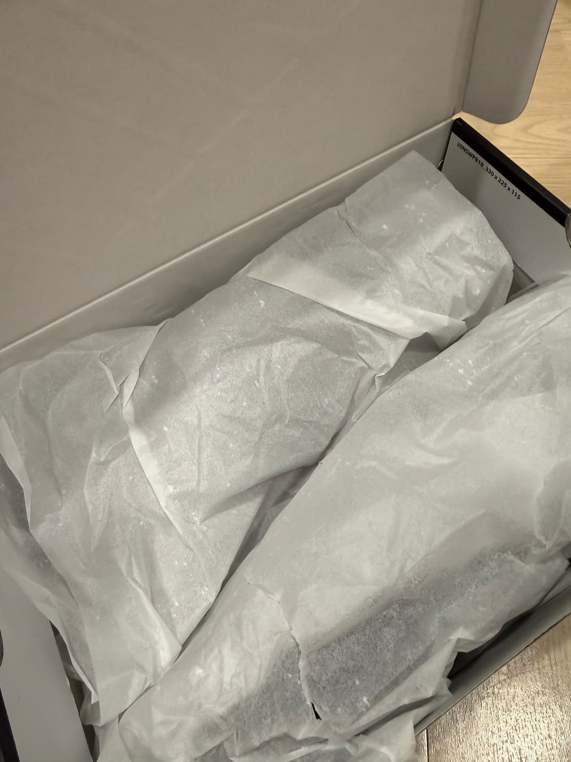 나이키 아스트라 울트라 트리플 블랙 265 상품이미지2