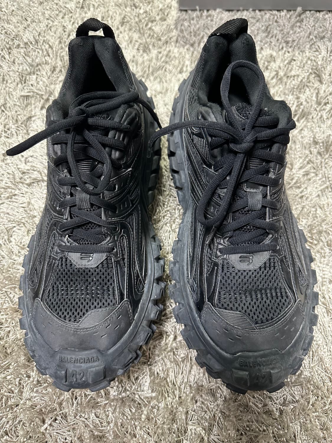 [42] 발렌시아가 디펜더 블랙 상품이미지1