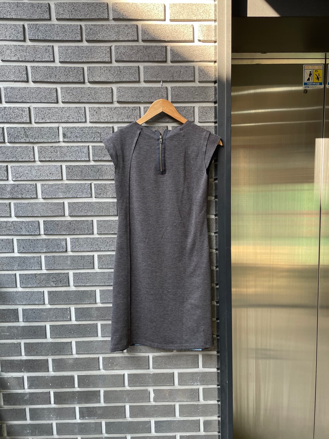 Desigual 그래픽 슬리브리스 원피스 상품이미지7