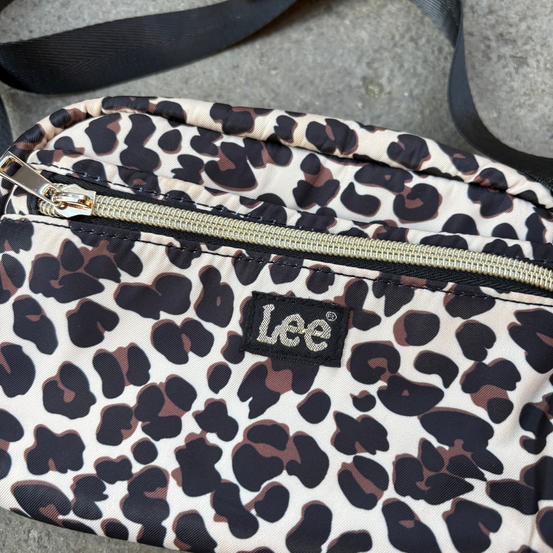 Lee 리 레오파드 호피 미니 크로스백 가방 상품이미지3