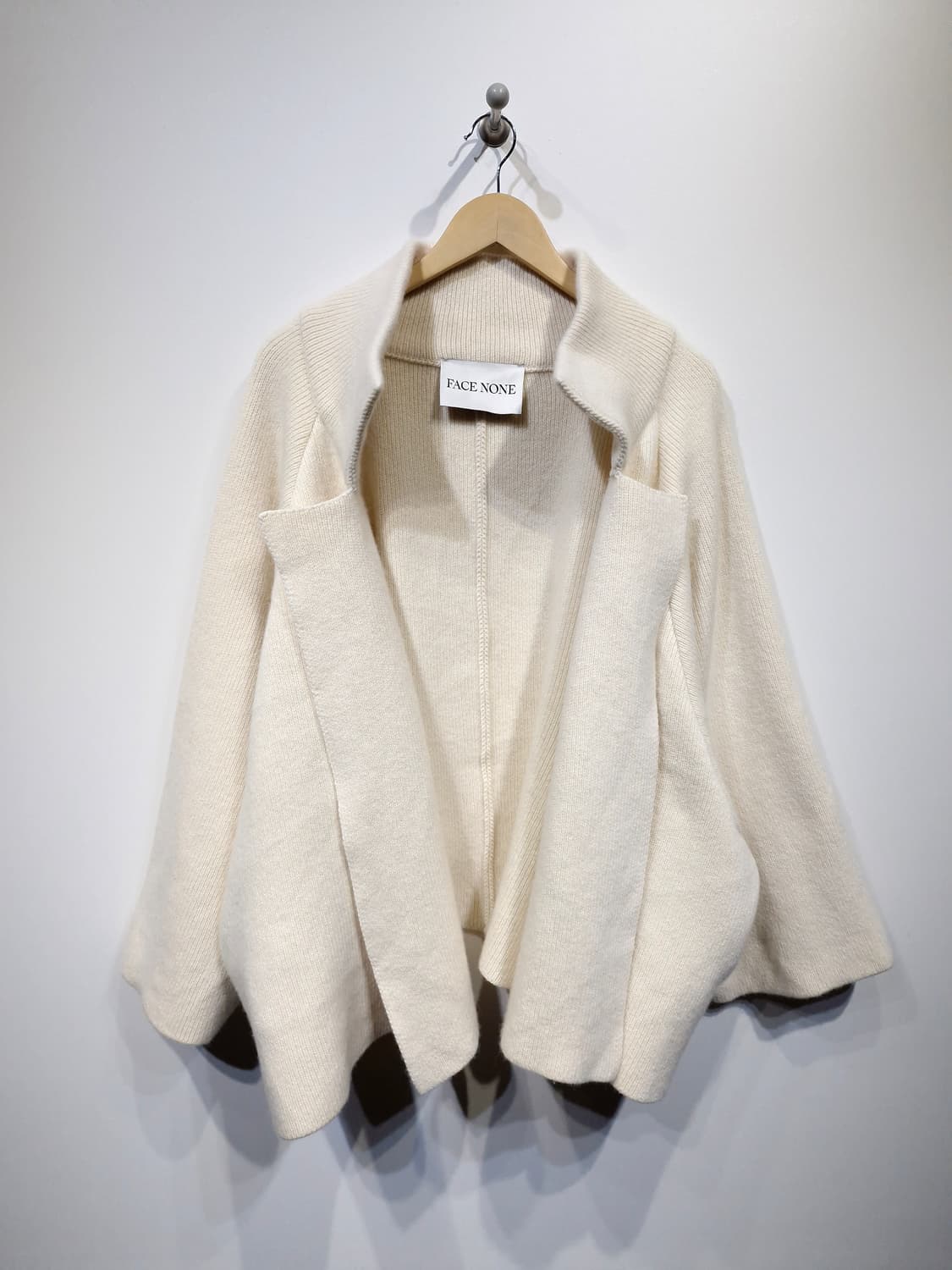 FACE NONE 페이스넌 램스울 코트 가디건 아이보리 상품이미지5