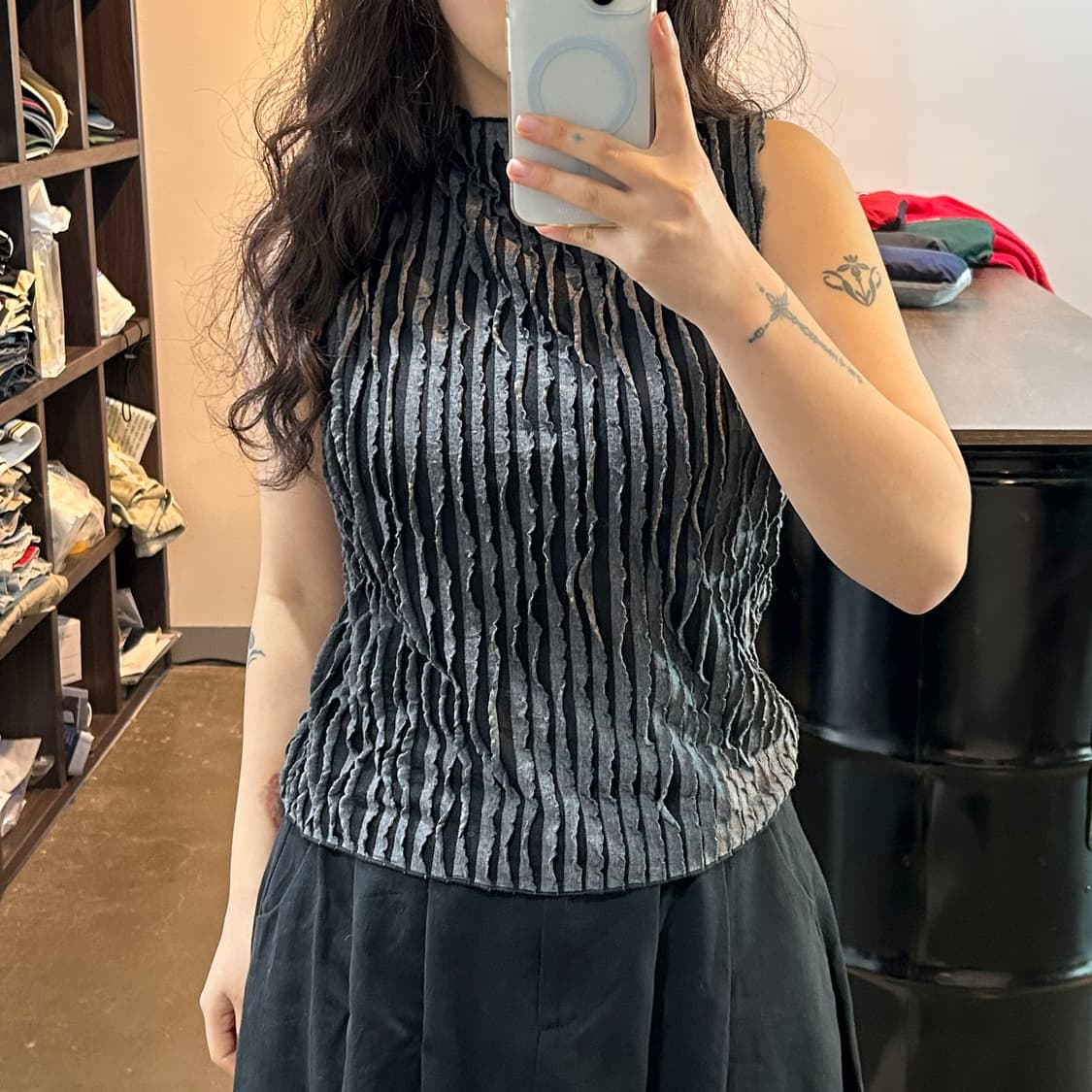 플리츠 러플 디테일 슬리브리스 상품이미지5