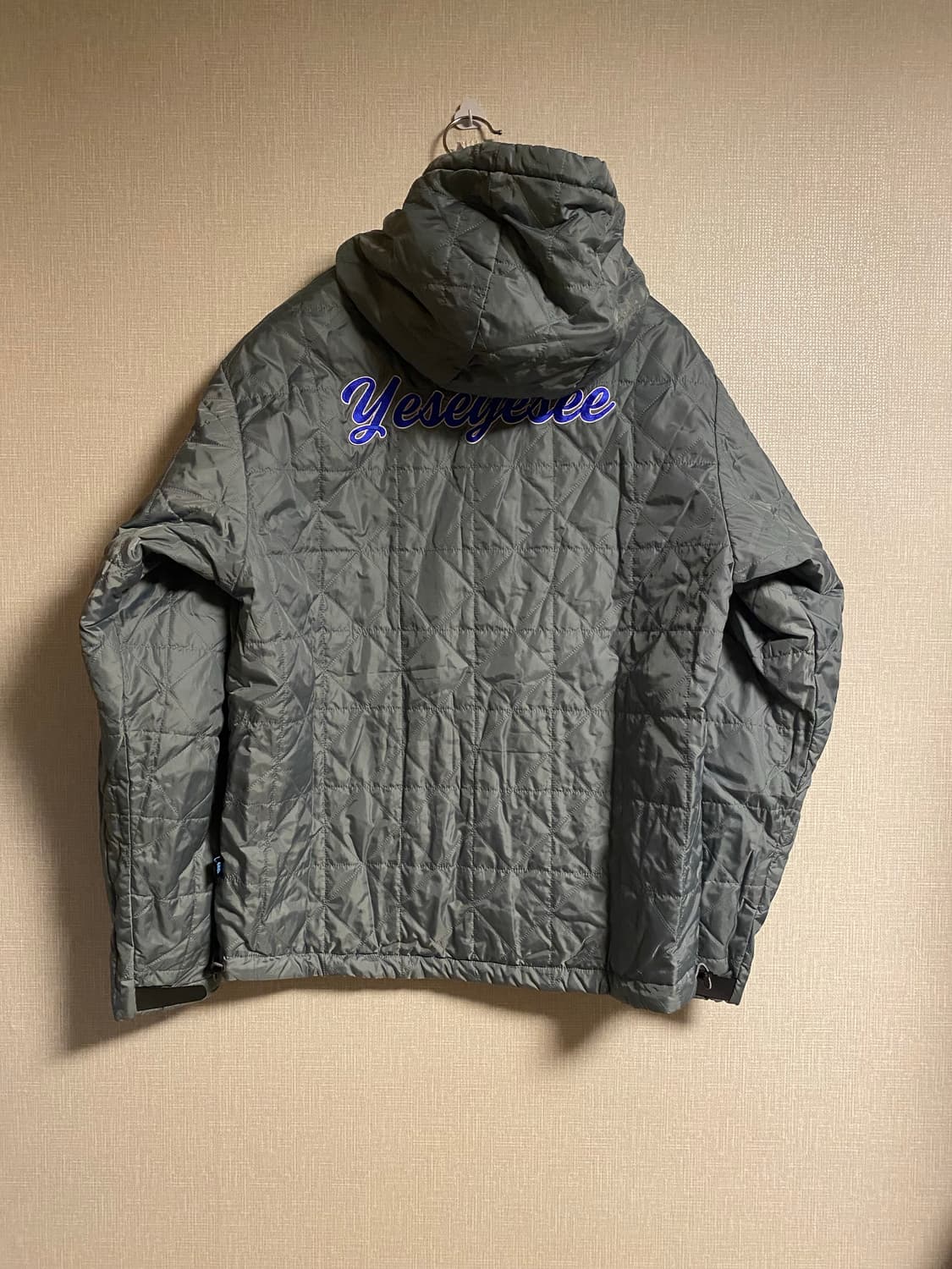 Yeseyesee 리버시블 패딩후드 상품이미지5