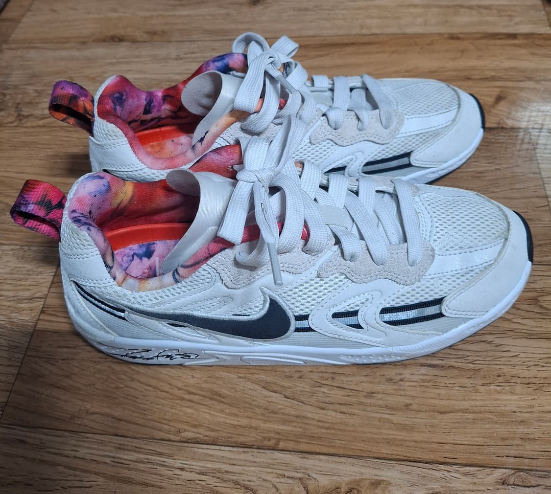 나이키 여성 퓨추라잼트레인 일렉트릭 245 상품이미지1