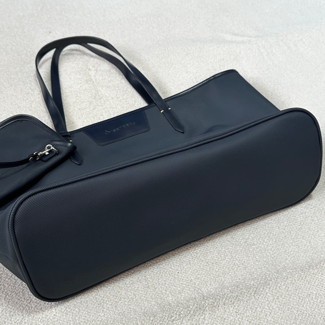 네파 이젠벅 숄더백 상품이미지3