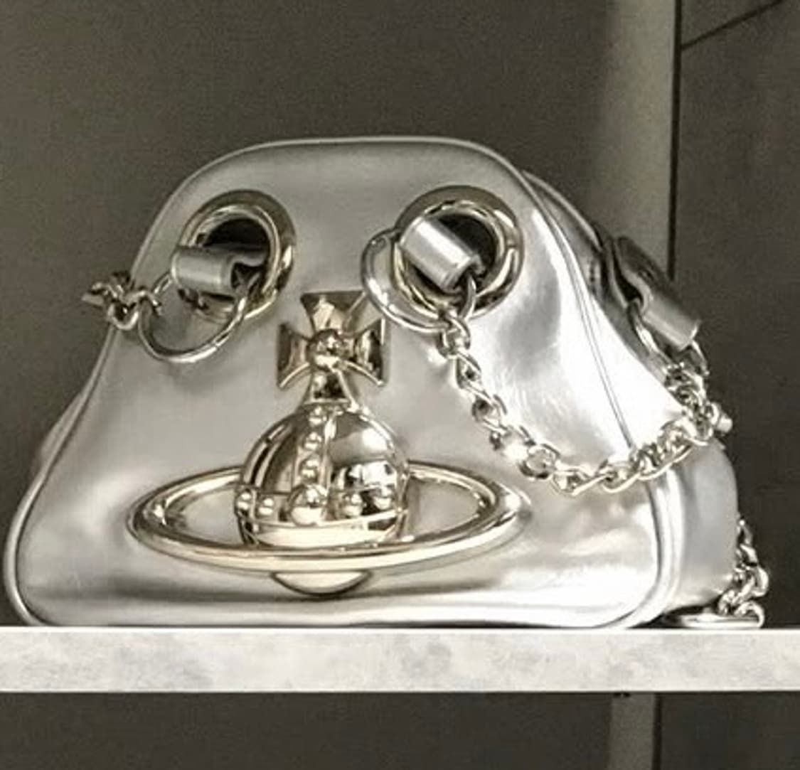 [구함글] 비비안웨스트우드 아카이브 야스민백 실버 구해요 상품이미지1