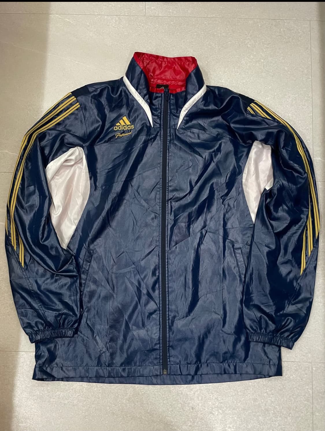 아디다스 빈티지 프로페셔널 바람막이 상품이미지1