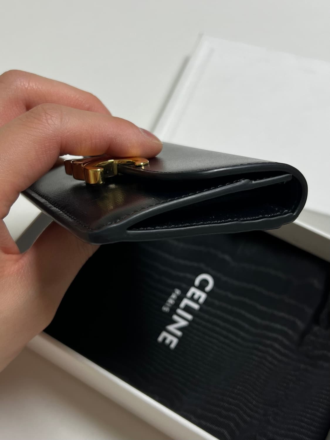 [정품] 셀린느 카드지갑 샤이니 카프스킨 플랩 카드 홀더 블랙 상품이미지8