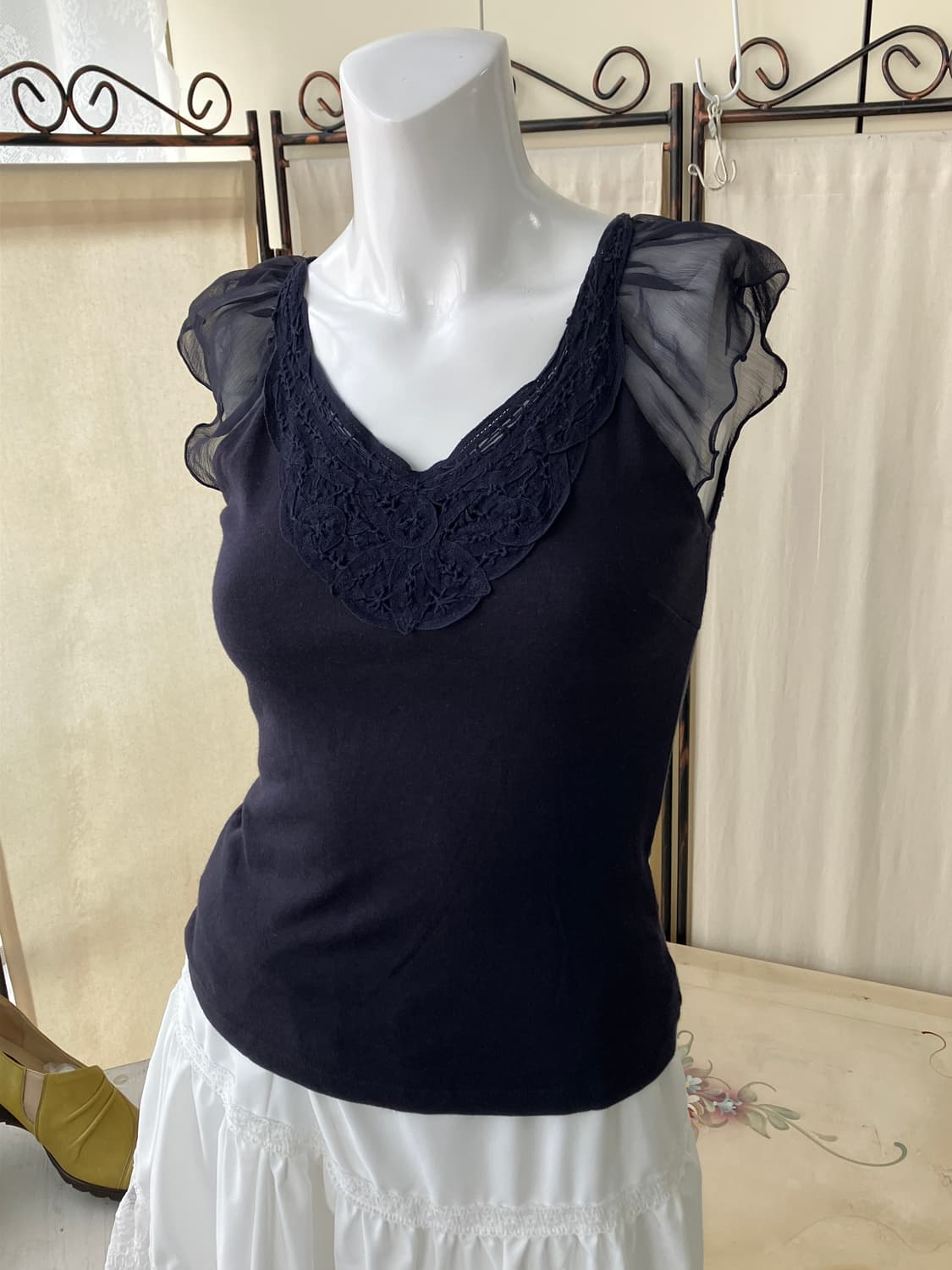 navy crochet shoulder sheer blouse 상품이미지1