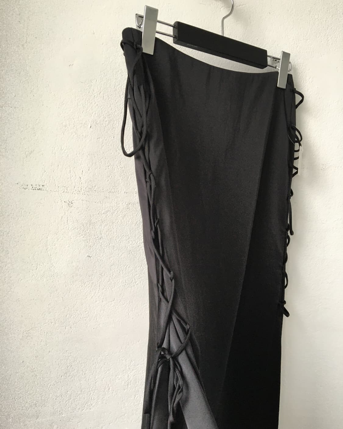 Side lace up point glossy unbalanced lon 상품이미지4